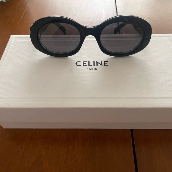 CELINE TRIOMPHE 01 SUNGLASSES IN ACETATE
BLACK - Picture 8 of 15